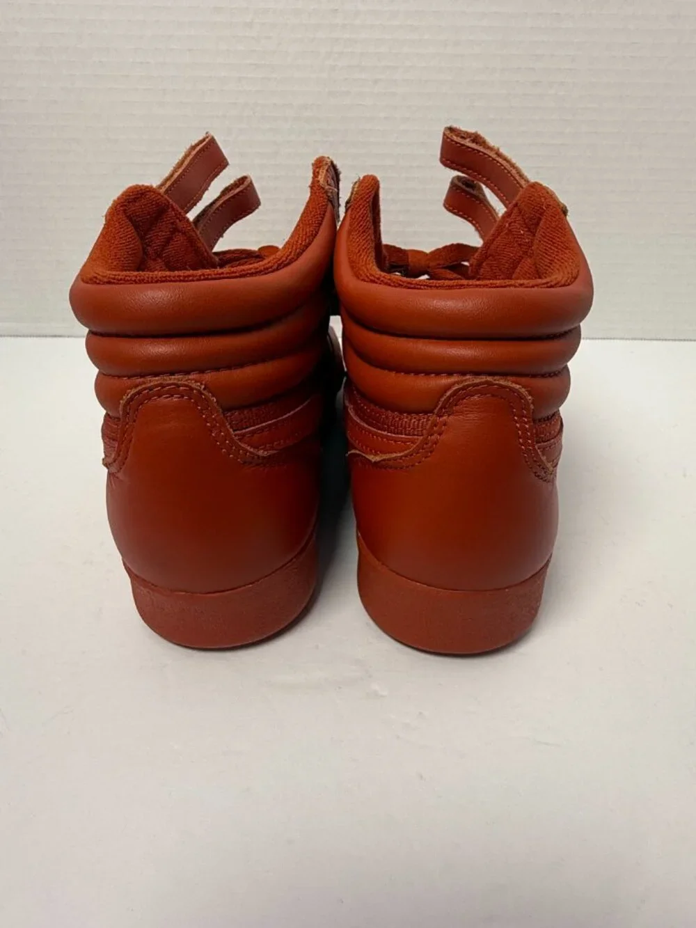 Reebok Classic Womens Red Freestyle Hi Fashion Sneakers GV6724 100005871 F/S HI